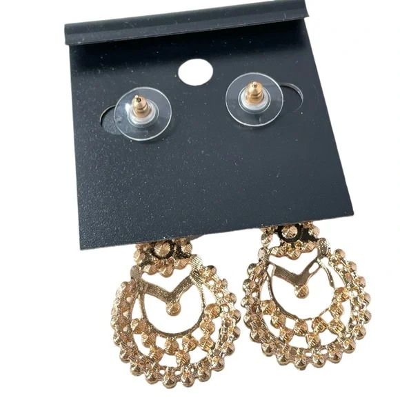 Saks Fifth Avenue Gold tone Boho Aurora Borealis Rhinestone Pierced Earrings New - Picture 5 of 5